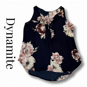 DYNAMITE XS Navy Floral Ruffle Front Zip Blouse